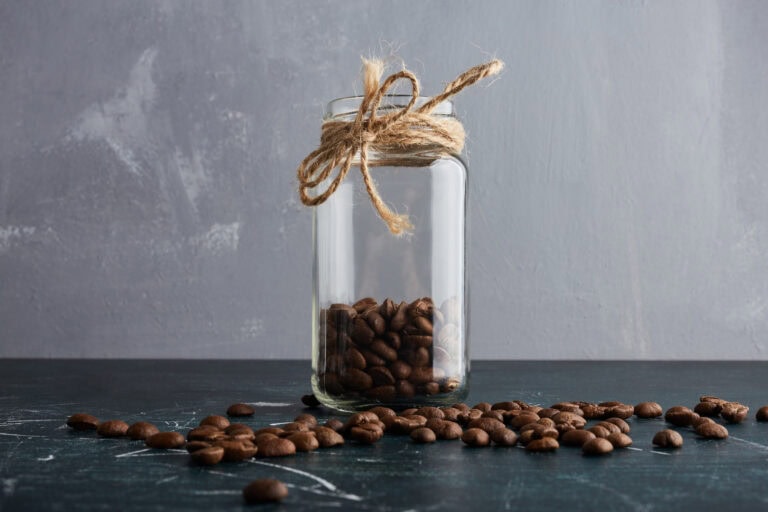 Kaffe i en glassbeholder: God kaffe handler også om riktig oppbevaring