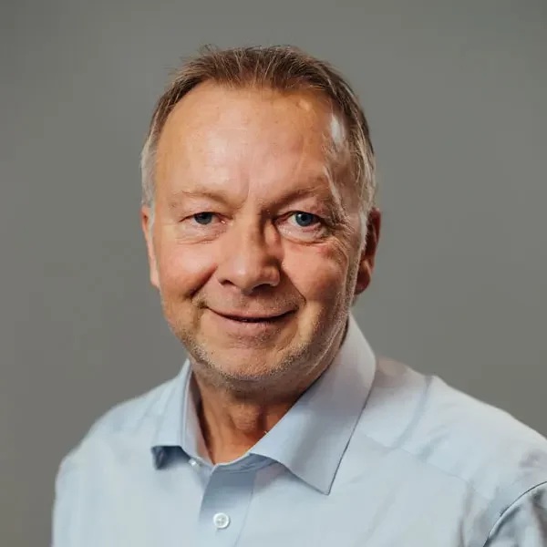 Bjørn H Larsen